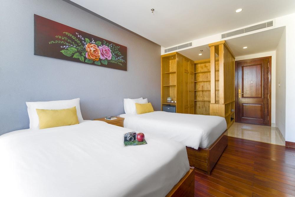 Khách sạn Khách Sạn&spa Sunny Ocean 4*